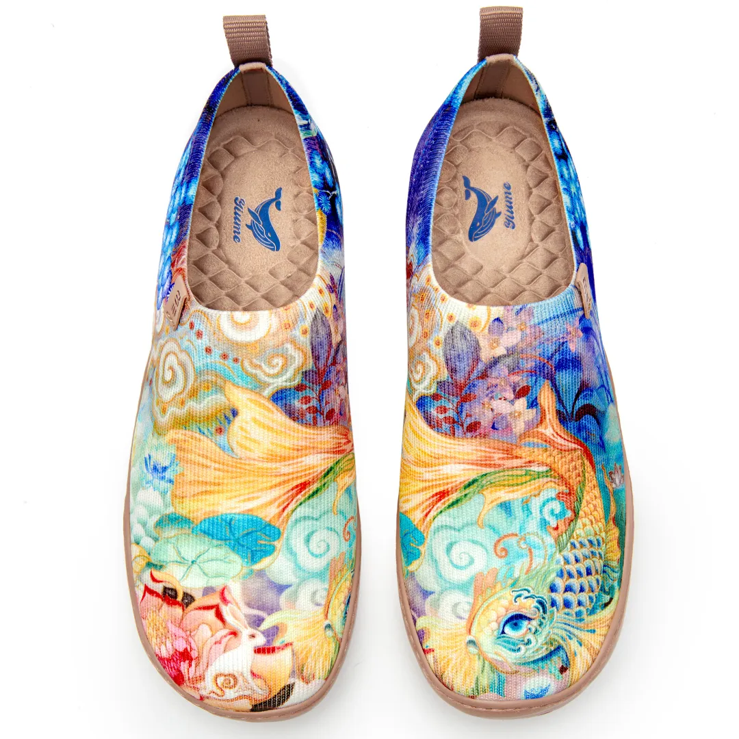 Cloud-Drifting Koi Women's Slip-On Shoes Painted Canvas Sneakers