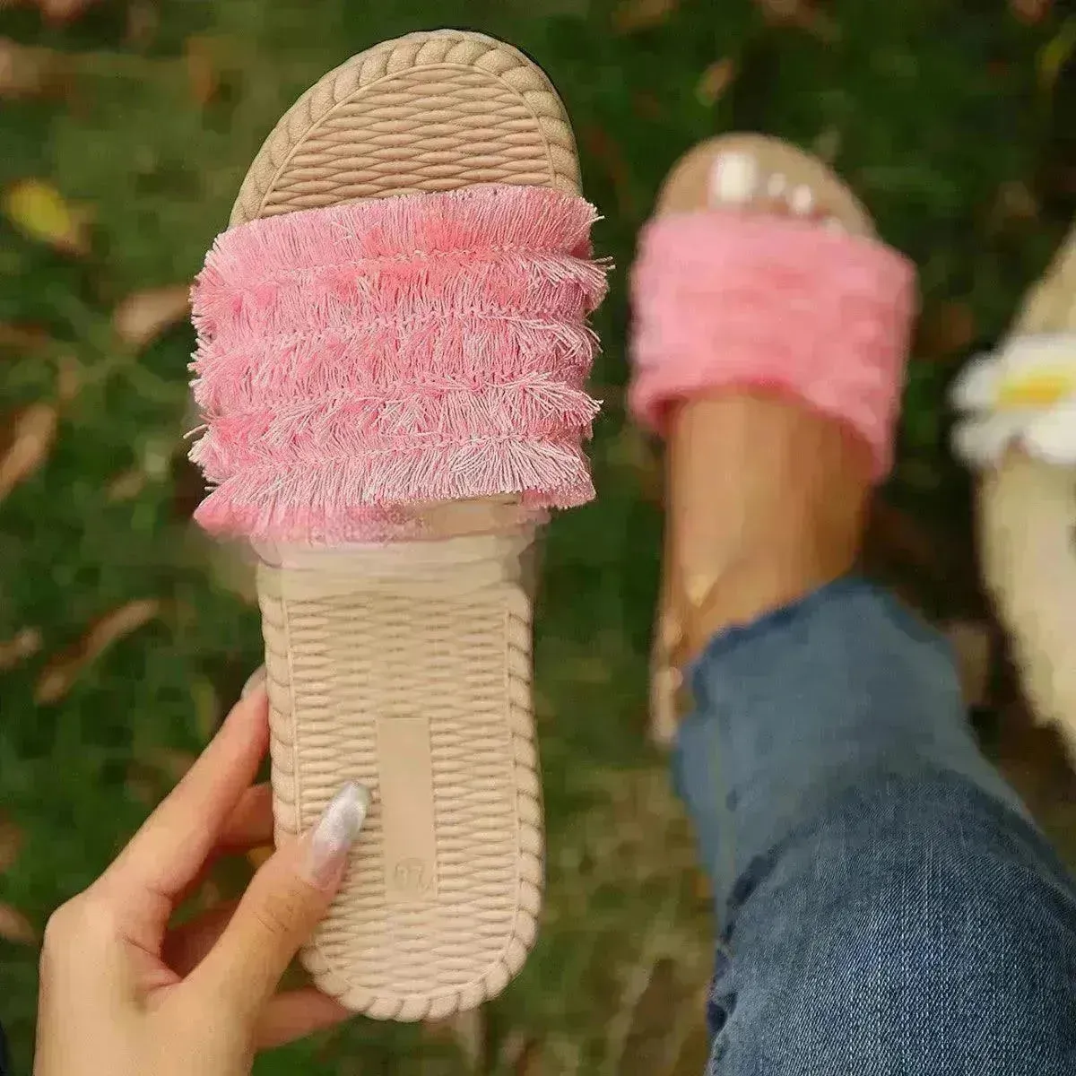Comfortable EVA Beach Tassel Flat Flip Flop Sandals Fashion Slippers for Women